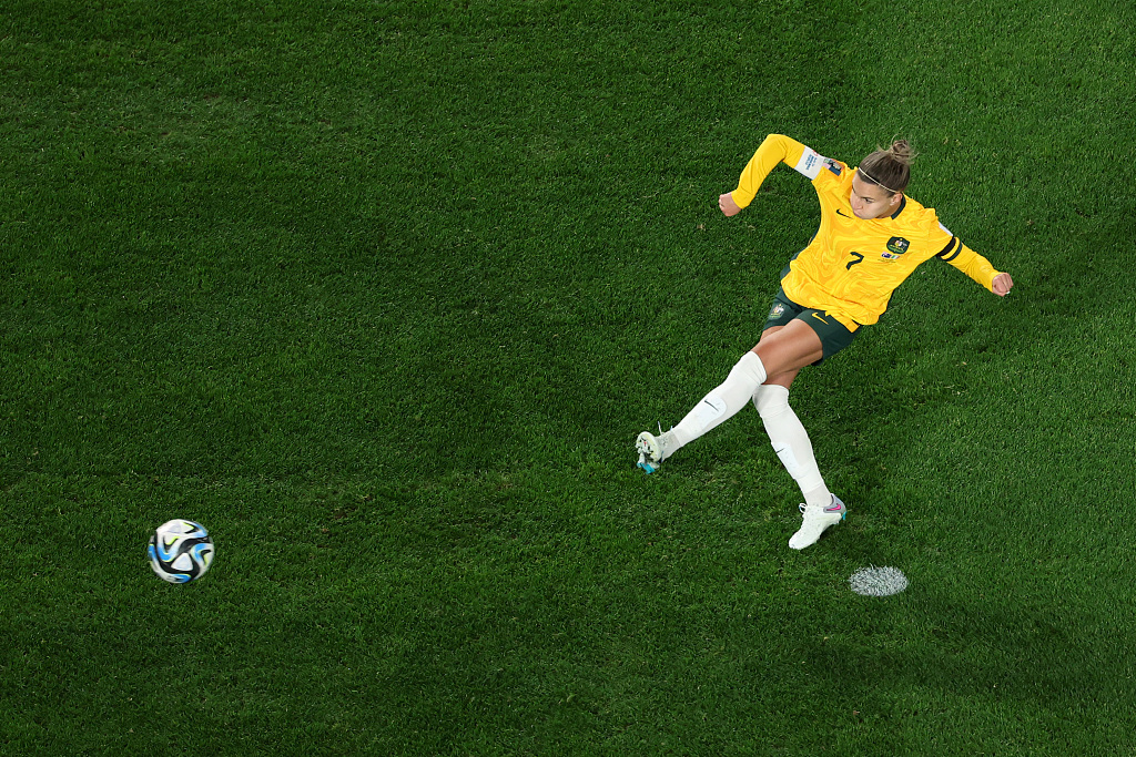 Stephanie Catley of Australia strikes on penalty during the Women's World Cup group match between Australia and the Republic of Ireland in Sydney, Australia, July 20, 2023. /CFP