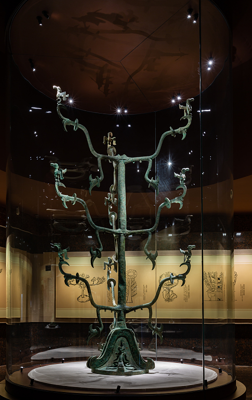 A bronze holy tree is displayed at the Sanxingdui Museum in Guanghan City, southwest China's Sichuan Province. /CFP