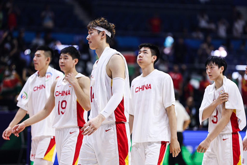 Players of Team China react after their loss to South Sudan in the Group B game at Araneta Coliseum in Quezon, the Philippines, August 28, 2023. /CFP
