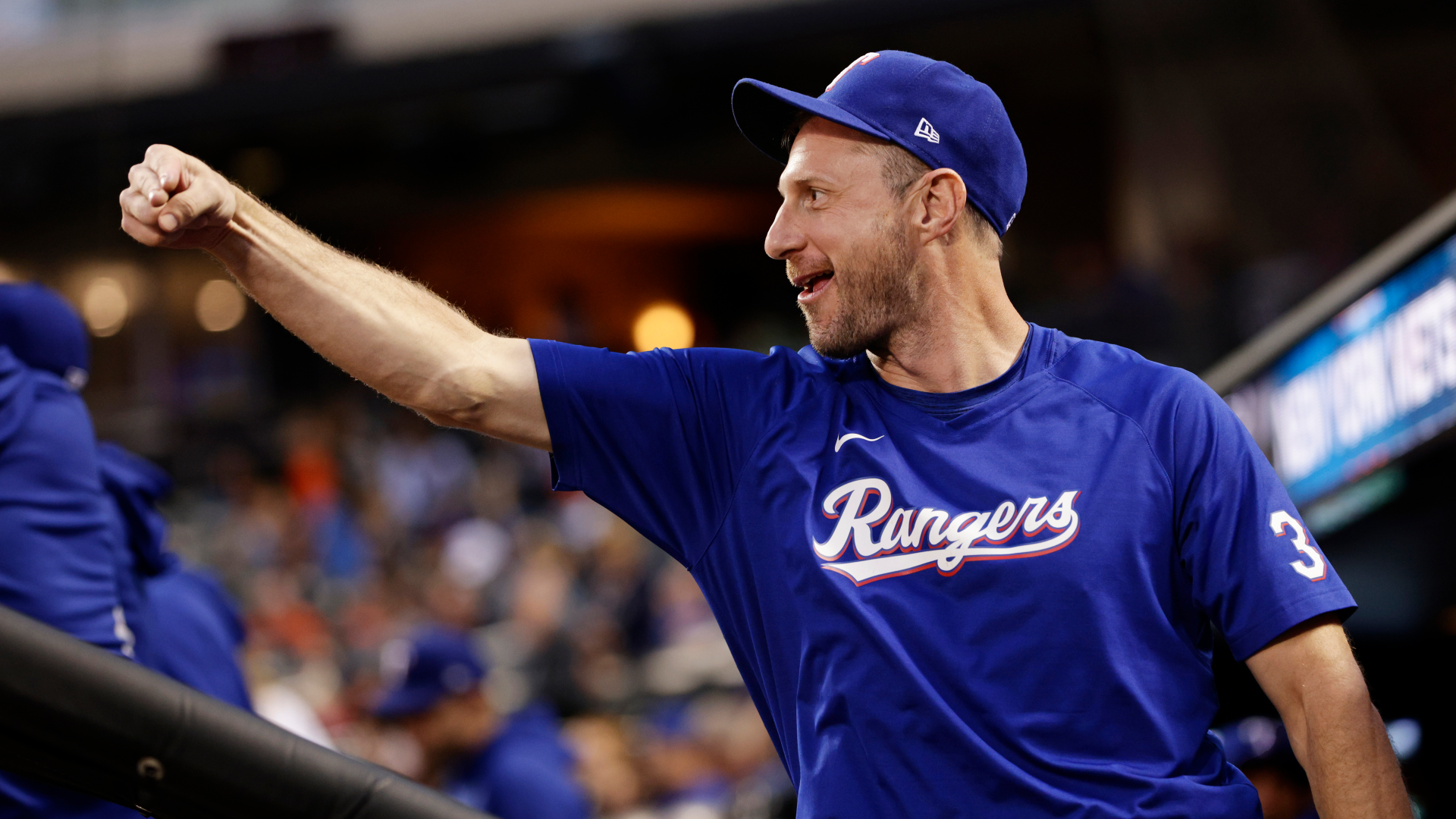 Max Scherzer tells the Mets dugout I'm done & comes out of the