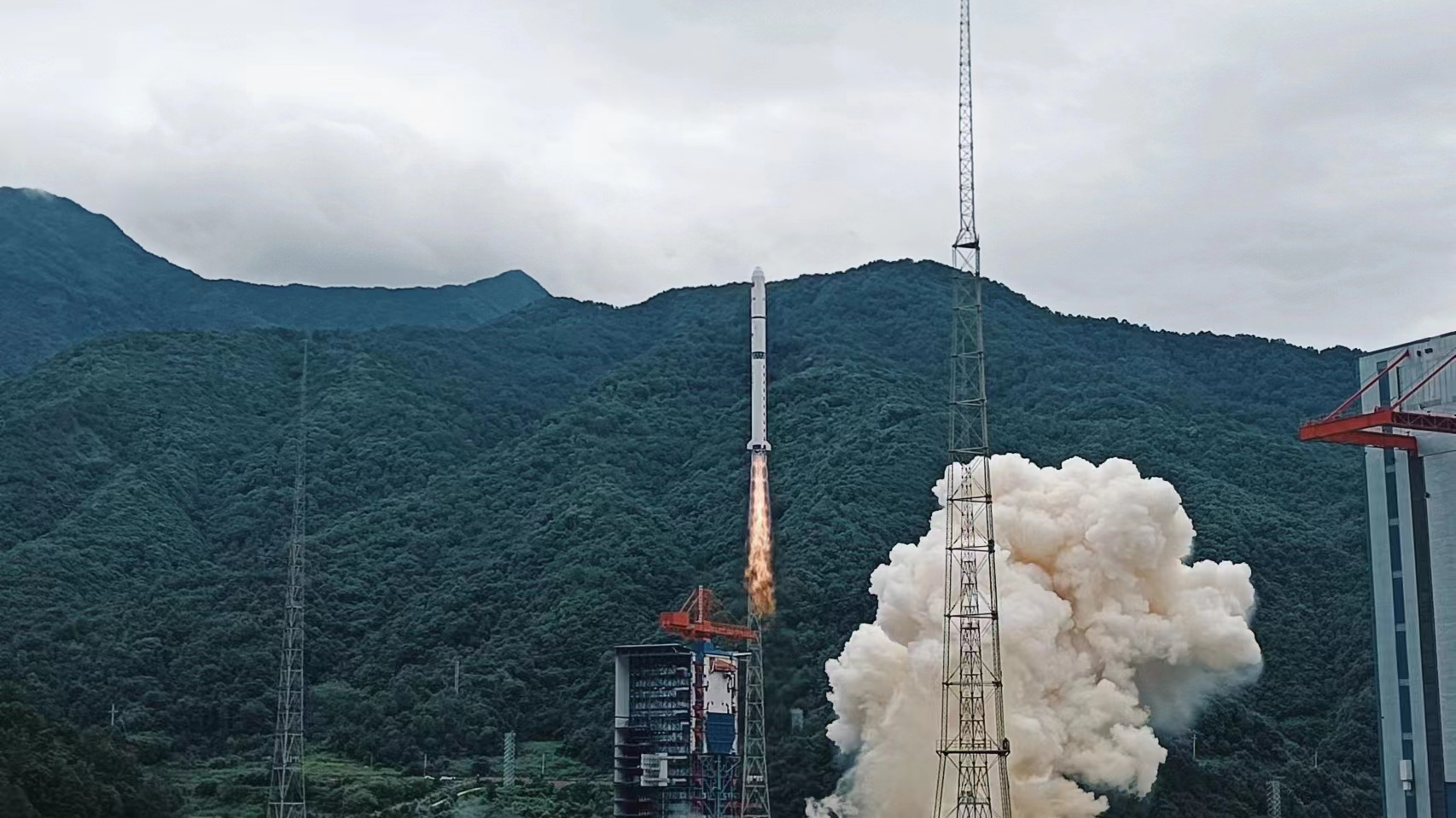 Three satellites of the Yaogan-36 family carried by a Long March-2D carrier rocket are launched from the Xichang Satellite Launch Center in southwest China's Sichuan Province, August 31, 2023. /CMG