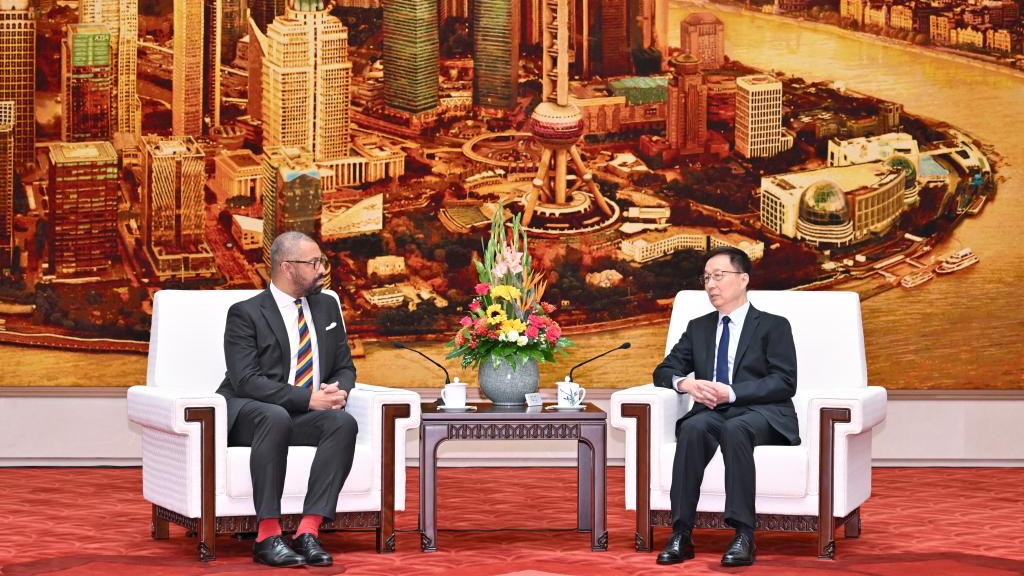 Chinese Vice President Han Zheng (R) meets with UK Foreign Secretary James Cleverly in Beijing, China, August 30, 2023. /Xinhua