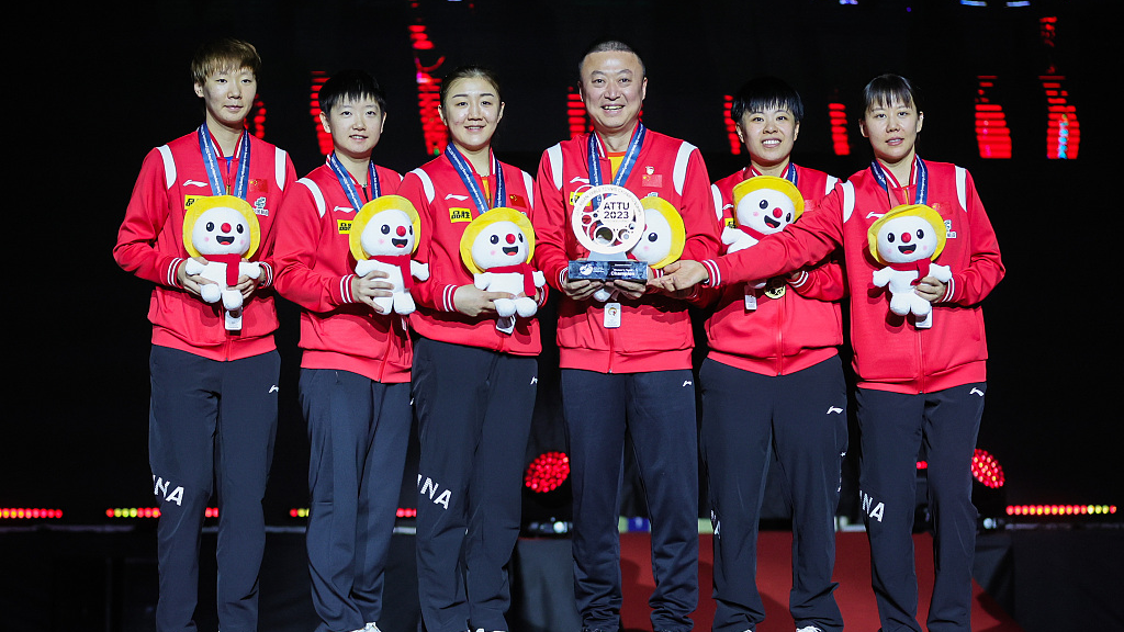 Team China after winning Asian Table Tennis Championships women's team title in PyeongChang, South Korea, September 5, 2023. /CFP