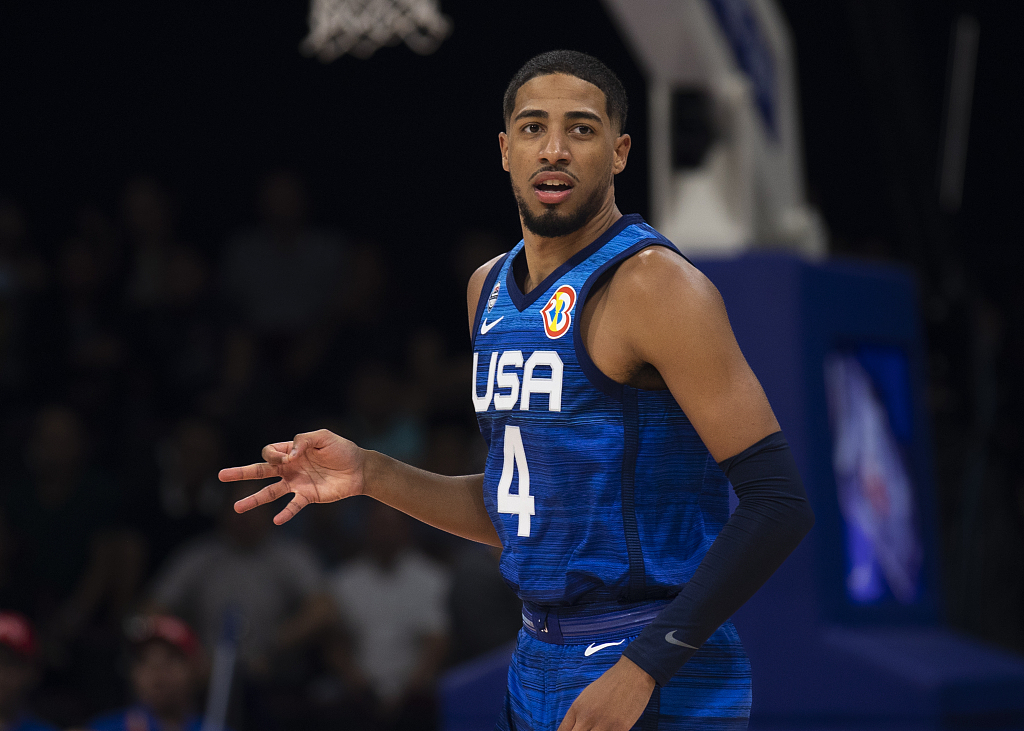 Tyrese Haliburton celebrates during the Basketball World Cup quarterfinal game between Italy and the U.S. at the Mall of Asia Arena in Manila, Philippines, September 5, 2023. /CFP