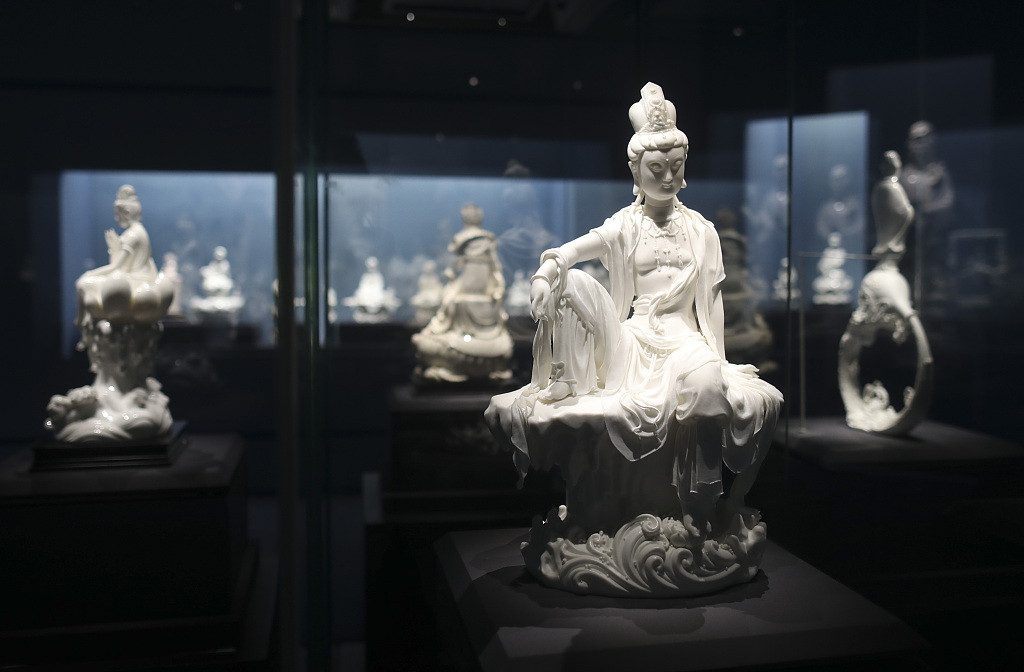 A photo taken on August 30, 2023 shows works of porcelain displayed at the National Museum of China in Beijing, China. /CFP