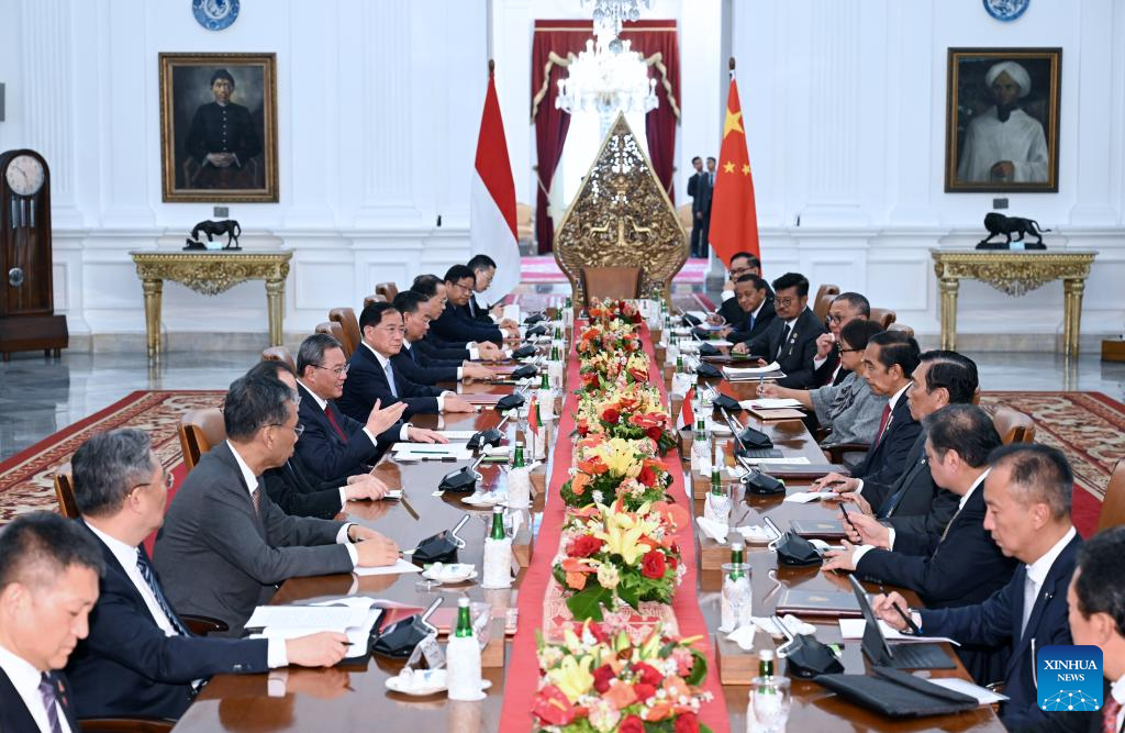 Chinese Premier Li Qiang holds talks with Indonesian President Joko Widodo in Jakarta, Indonesia, Septermber 8, 2023. /Xinhua 