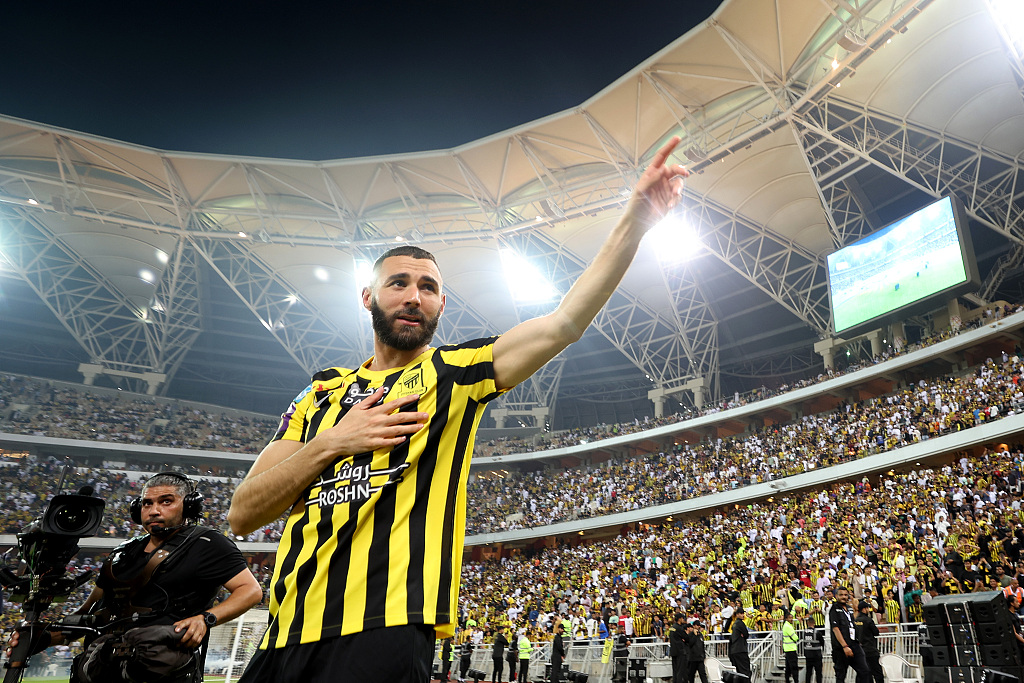 Karim Benzema of France acknowledges fans during his official reception event at King Abdullah Sports City in Jeddah, Saudi Arabia, June 8, 2023. /CFP