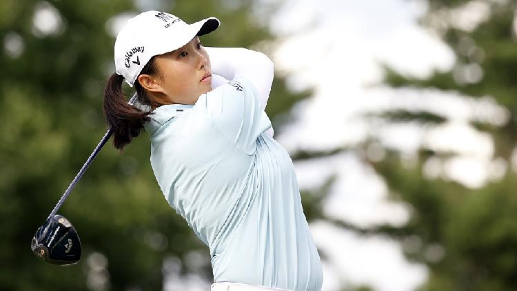 Chinese golf sensation Yin Ruoning becomes new women's world No.1 - CGTN