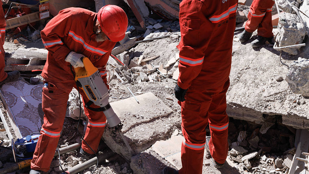 Rescue workers are trying to save lives after the deadly earthquake at a village in Atlas mountains, Marrakesh, Morocco, September 11, 2023. /CFP
