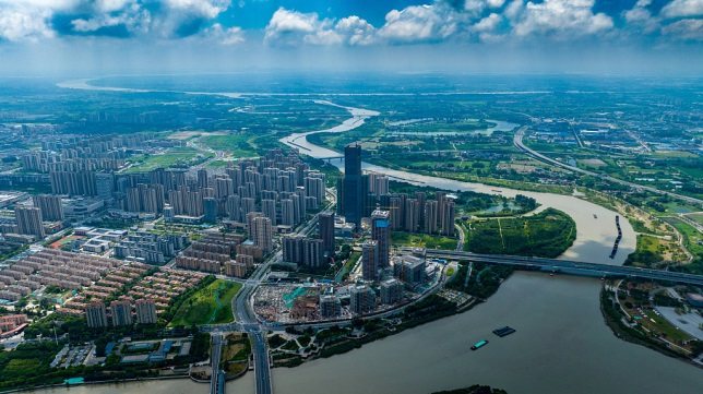 An aerial view of the canal under the South-to-North Water Diversion Project in Yangzhou, east China's Jiangsu Province, August 3, 2023. /CFP