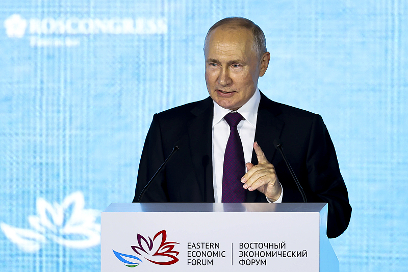 Russian President Vladimir Putin addresses a plenary session of the Eastern Economic Forum in Vladivostok, Russia, September 12, 2023. /CFP
