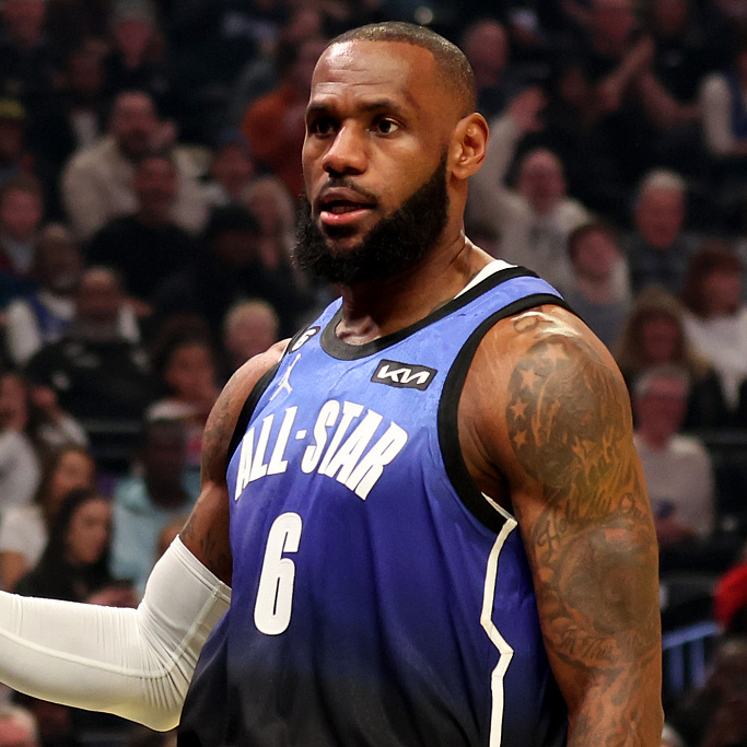 Why does LeBron James want to play for USA in 2024 Olympic Games? CGTN