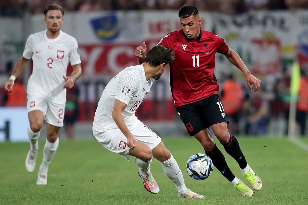 Myrto Uzuni (#11) of Albania dribbles the ball in the 2024 UEFA European Championship qualifying tournament game against Poland at the Air Albania Stadium in Tirana, Albania, September 10, 2023. /CFP