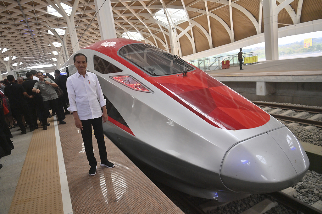 Indonesian President Joko Widodo stands near a high-speed railway ahead of a test ride at Halim station in Jakarta, Indonesia, September 13, 2023. /CFP