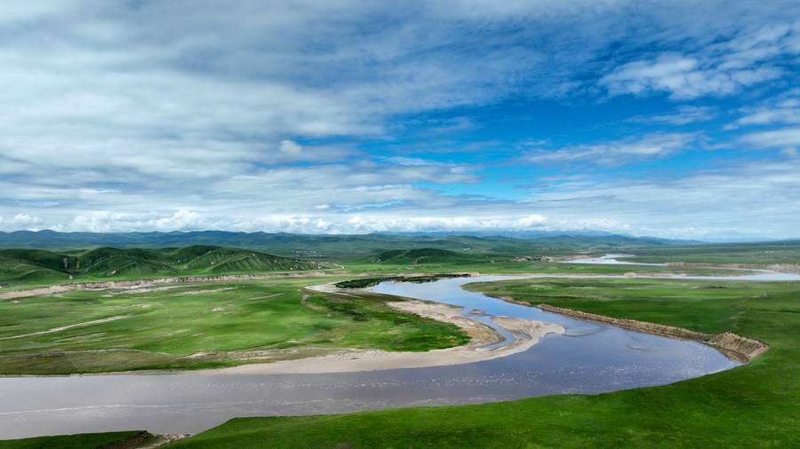 Scenery along the Yellow River in Maqu County, Gannan Tibetan Autonomous Prefecture of northwest China's Gansu Province, July 6, 2023. /Xinhua