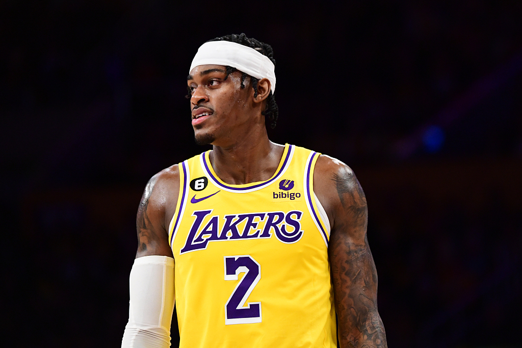 Jarred Vanderbilt of the Los Angeles Lakers looks on in the game against the Memphis Grizzlies at Crypto.com Arena in Los Angeles, California, March 7, 2023. /CFP