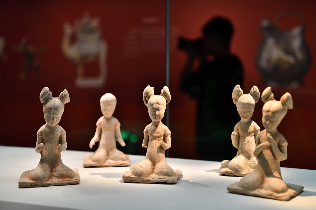 A photo taken on September 15, 2023 shows cultural relics of Tang Dynasty exhibited at the Shanxi Bronze Museum, Taiyuan, Shanxi Province. /CFP