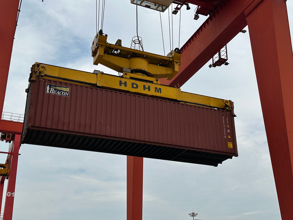 Cargo being loaded on a China-Europe Express train at China-Kazakhstan international logistics base, Lianyungang City, east China's Jiangsu Province, September 16, 2023. /CGTN