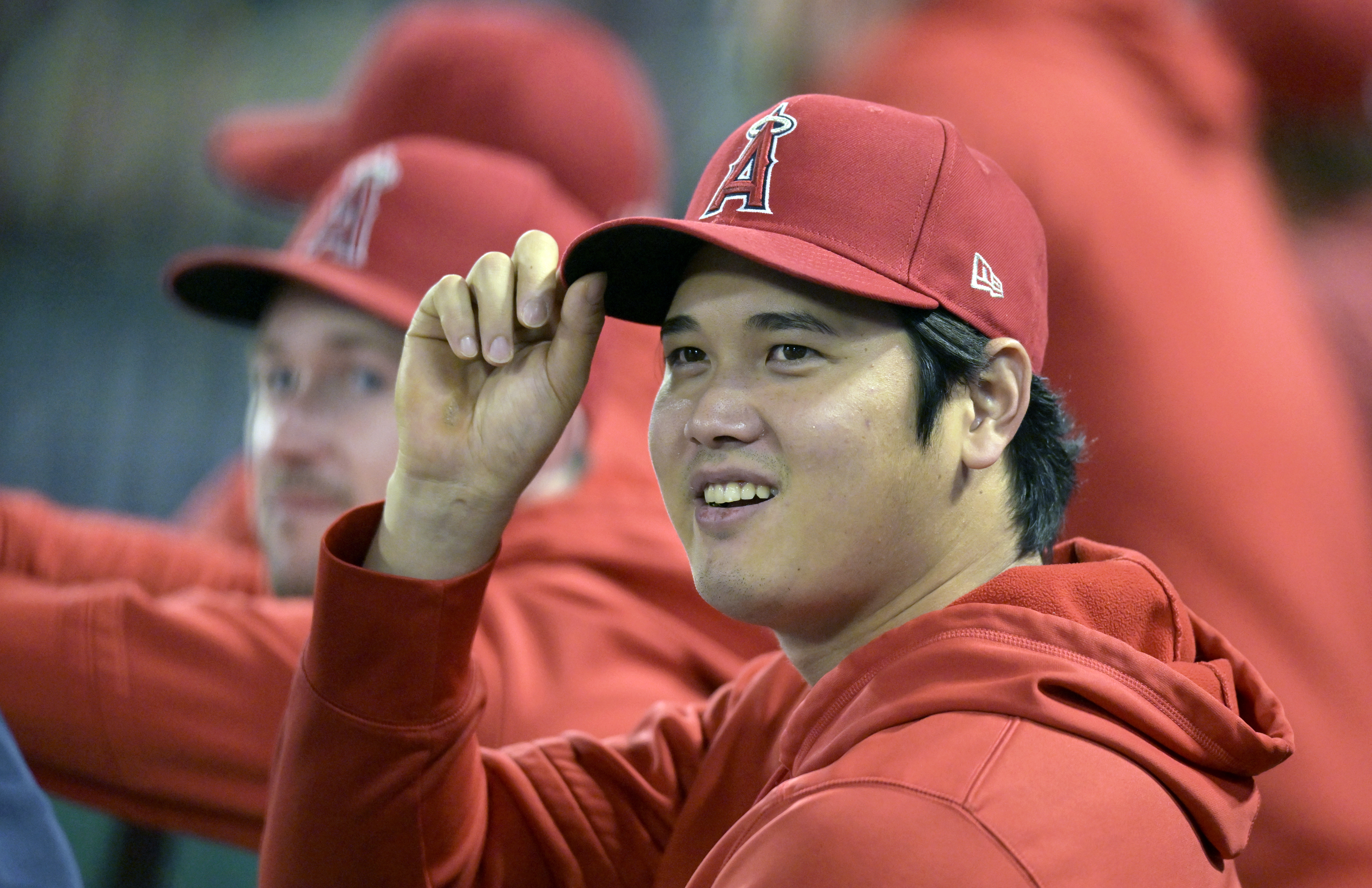 Shohei Ohtani of the Los Angeles Angels looks on from the bench during the game against the Detroit Tigers at Angel Stadium of Anaheim in Anaheim, California, September 16, 2023. /CFP 