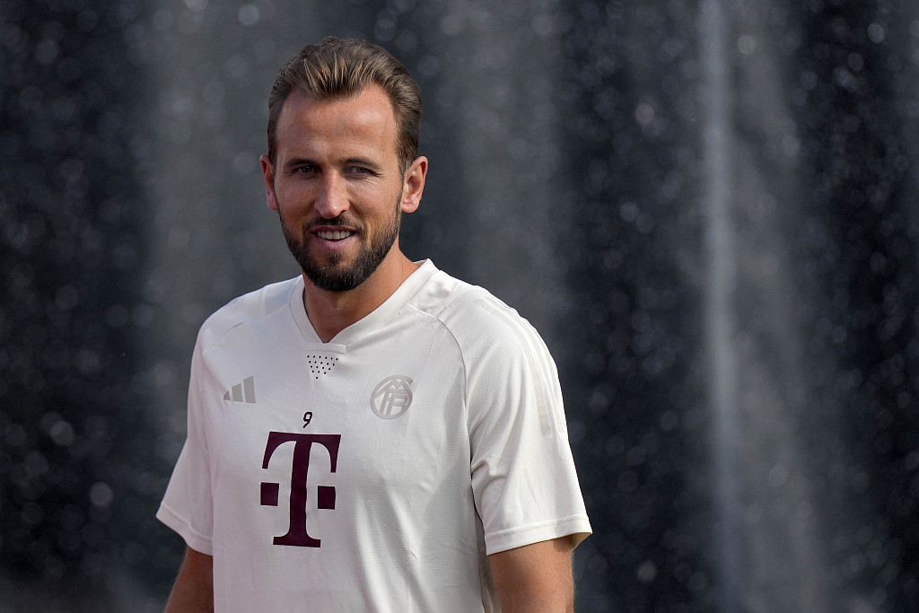 Harry Kane of Bayern Munich looks on during team practice in Munich, Germany, September 19, 2023. /CFP