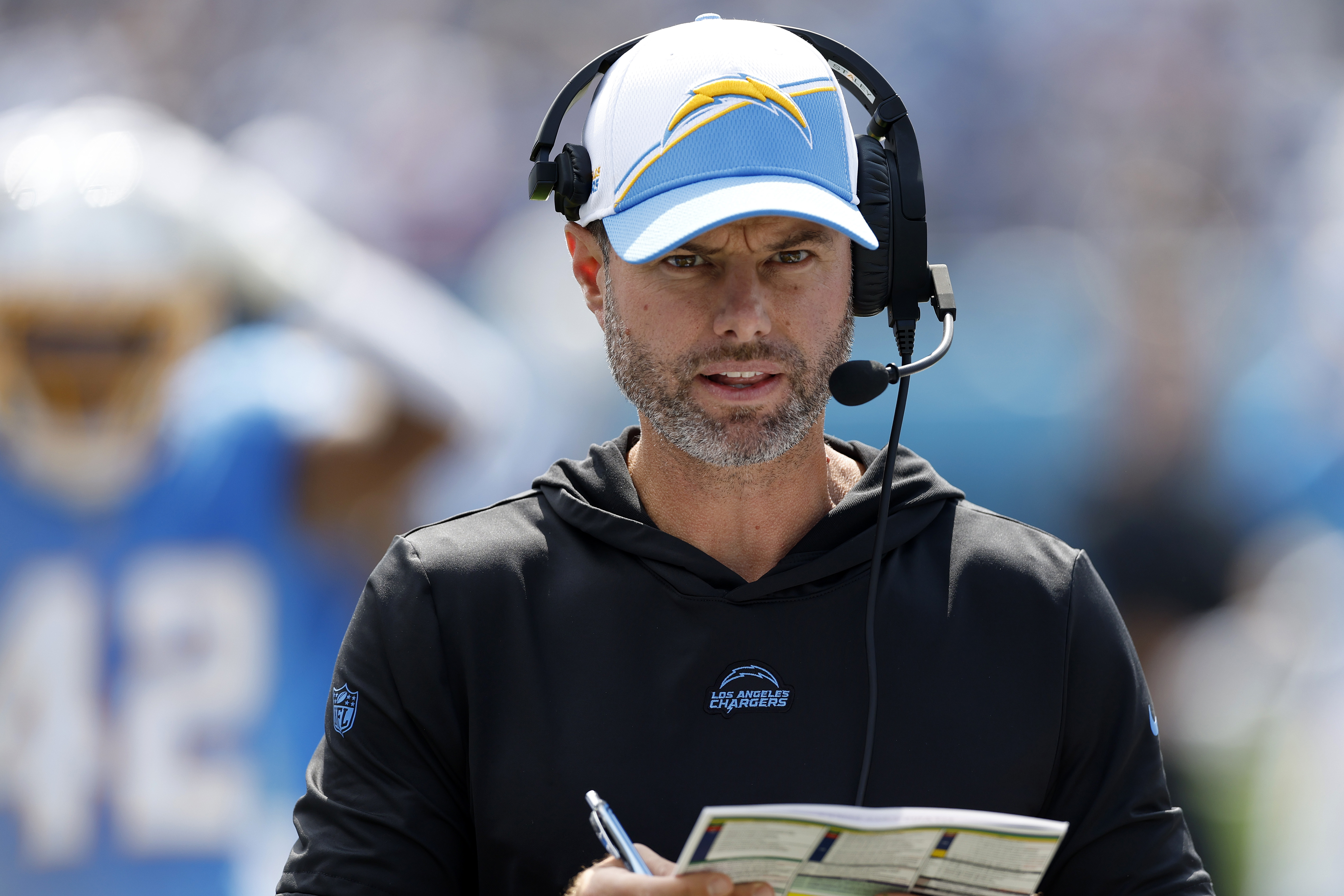 Brandon Staley, head coach of the Los Angeles Chargers, looks on during the game against the Tennessee Titans at Nissan Stadium in Nashville, Tennessee, September 17, 2023. /CFP
