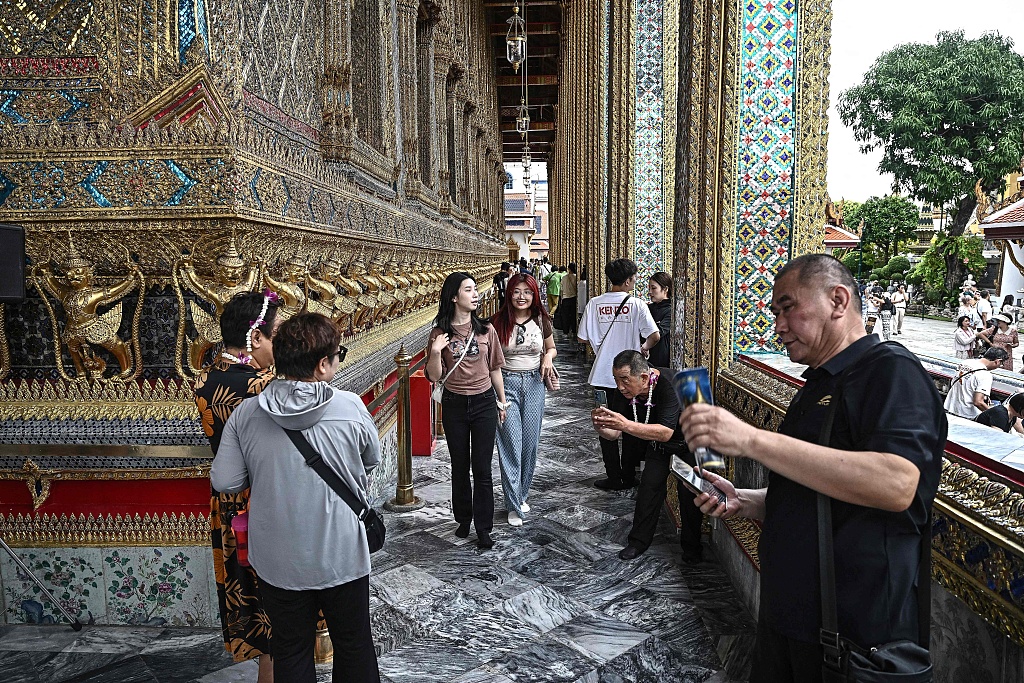 Chinese tourists at  the Grand Palace in Bangkok, Thailand. September 10, 2023. /CFP