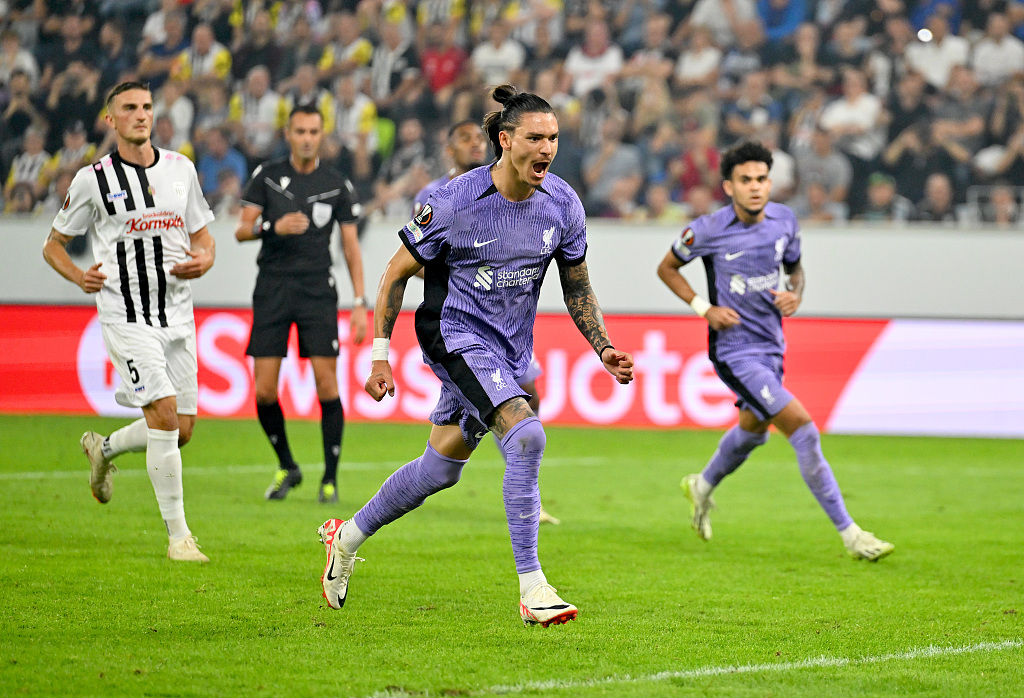 Darwin Nunez (C) of Liverpool celebrates after scoring the equalizer during their clash with LASK in Linz, Austria, September 21, 2023. /CFP 