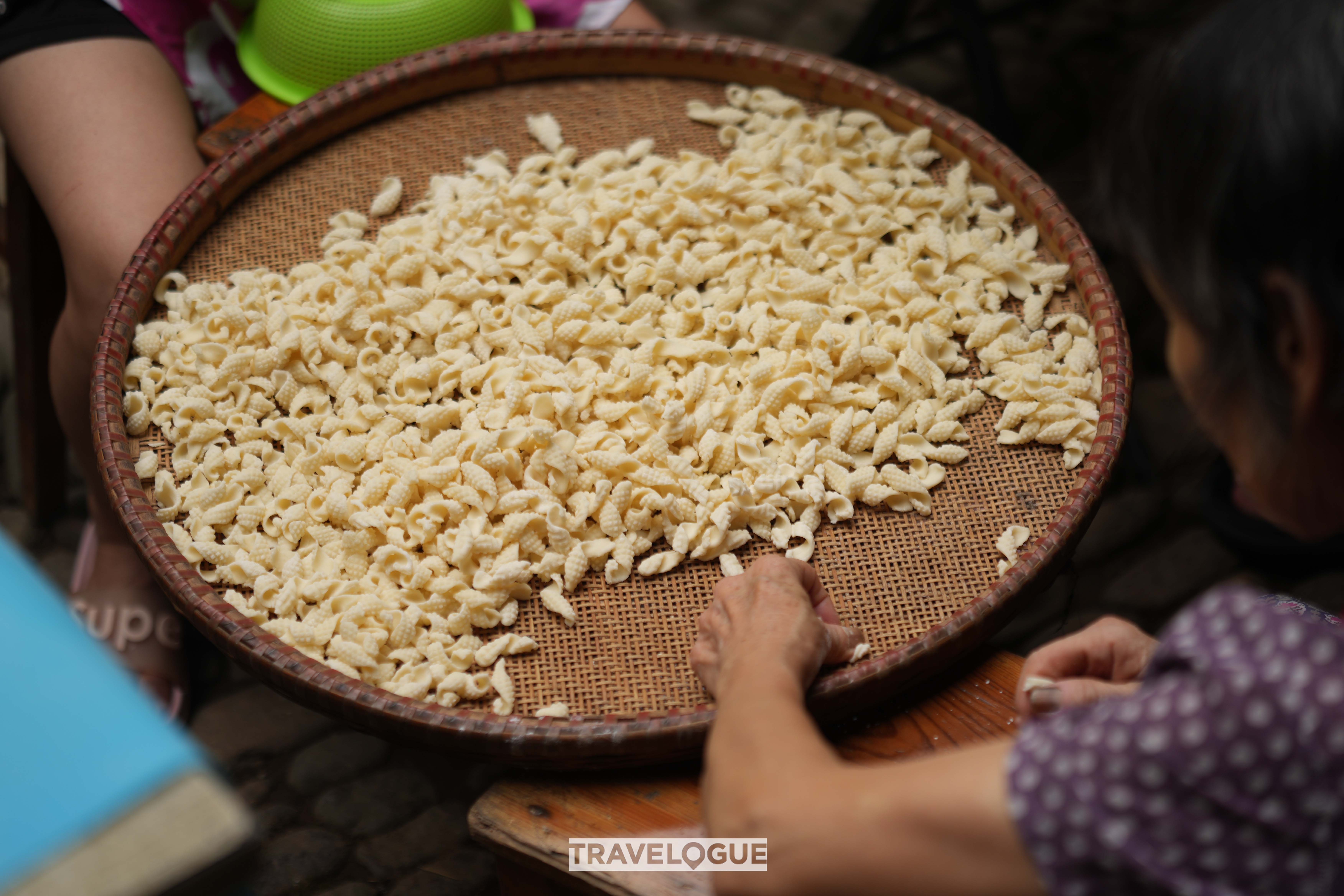 Fresh hand-made noodles /CGTN