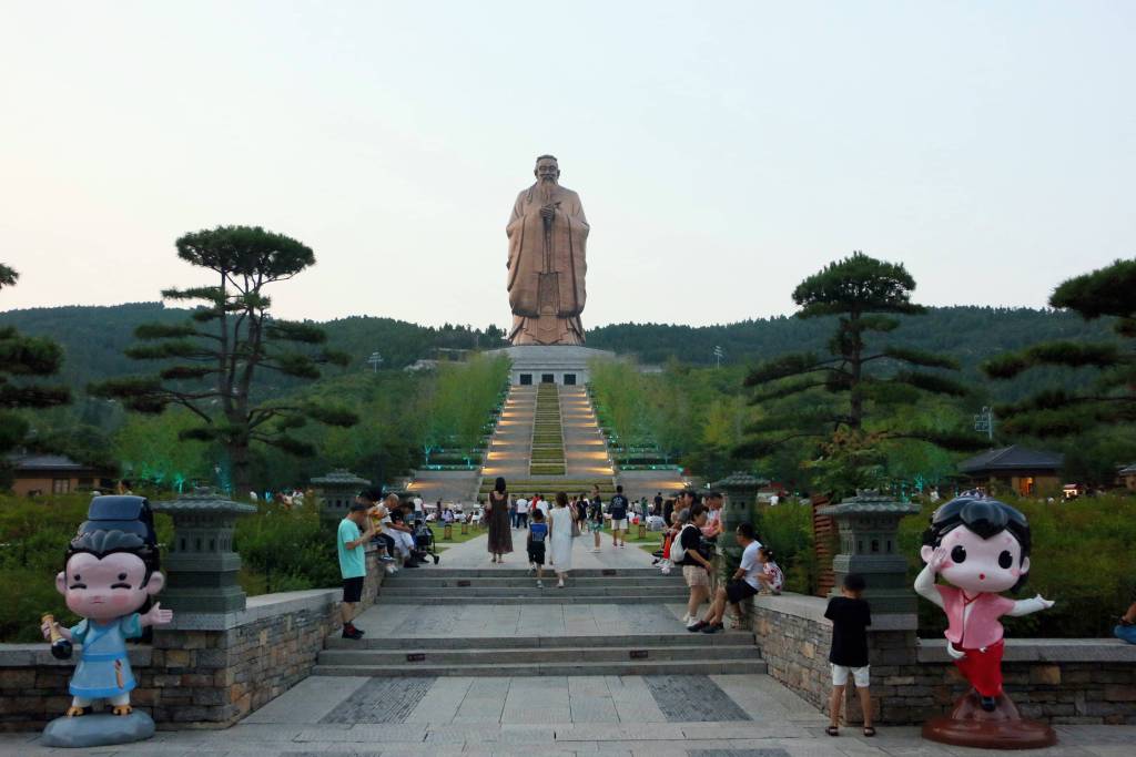 A statue of Confucius is photographed at the Nishan Sacred Land in Qufu, hometown of ancient Chinese philosopher Confucius in east China's Shandong Province, July 23, 2023. /CFP