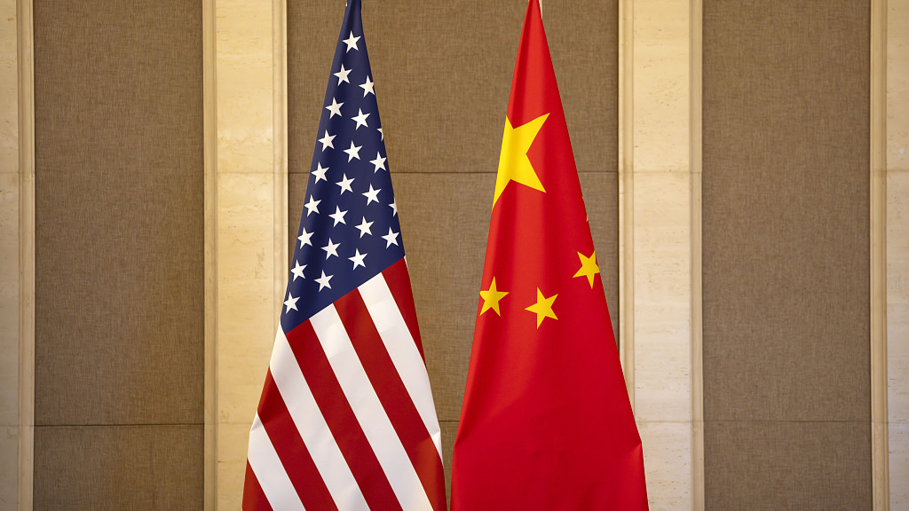 National flags of China and the U.S. in Bali, Indonesia, July 8, 2023. /CFP
