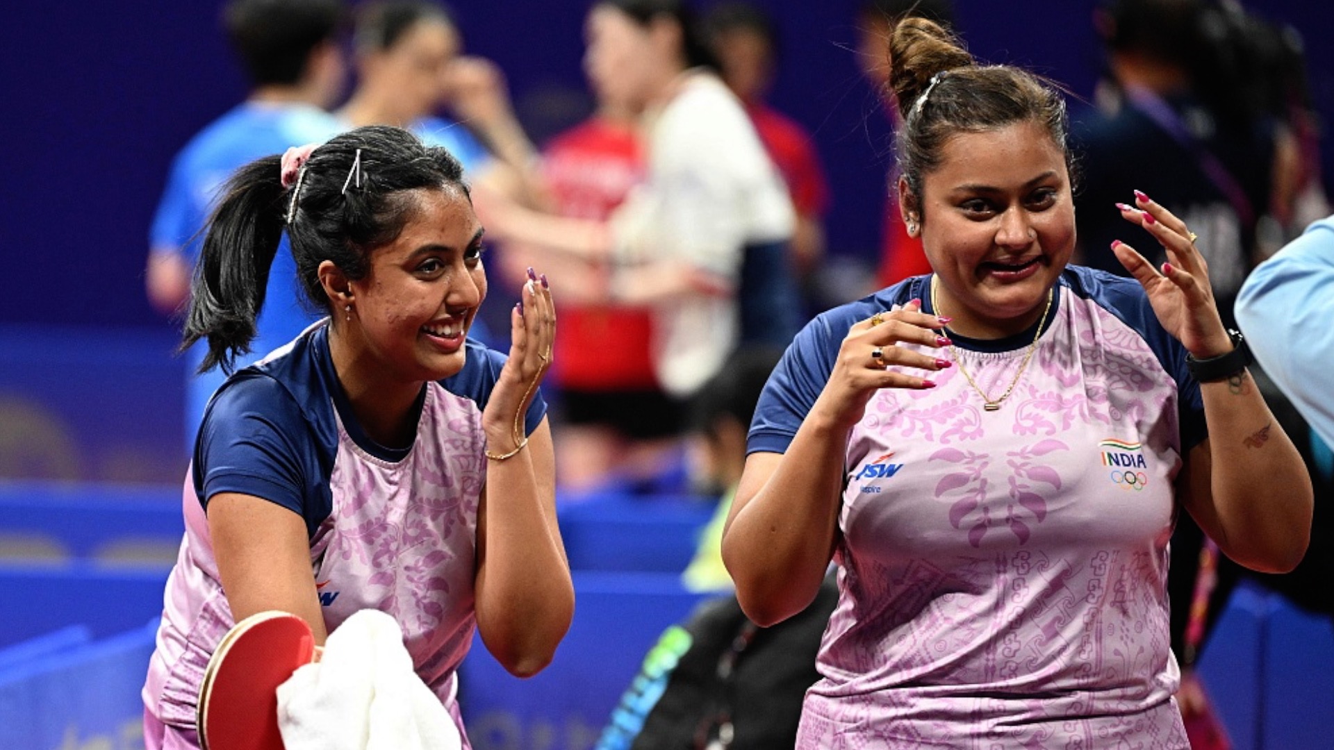 Indian paddlers beat China in women's doubles quarter-finals