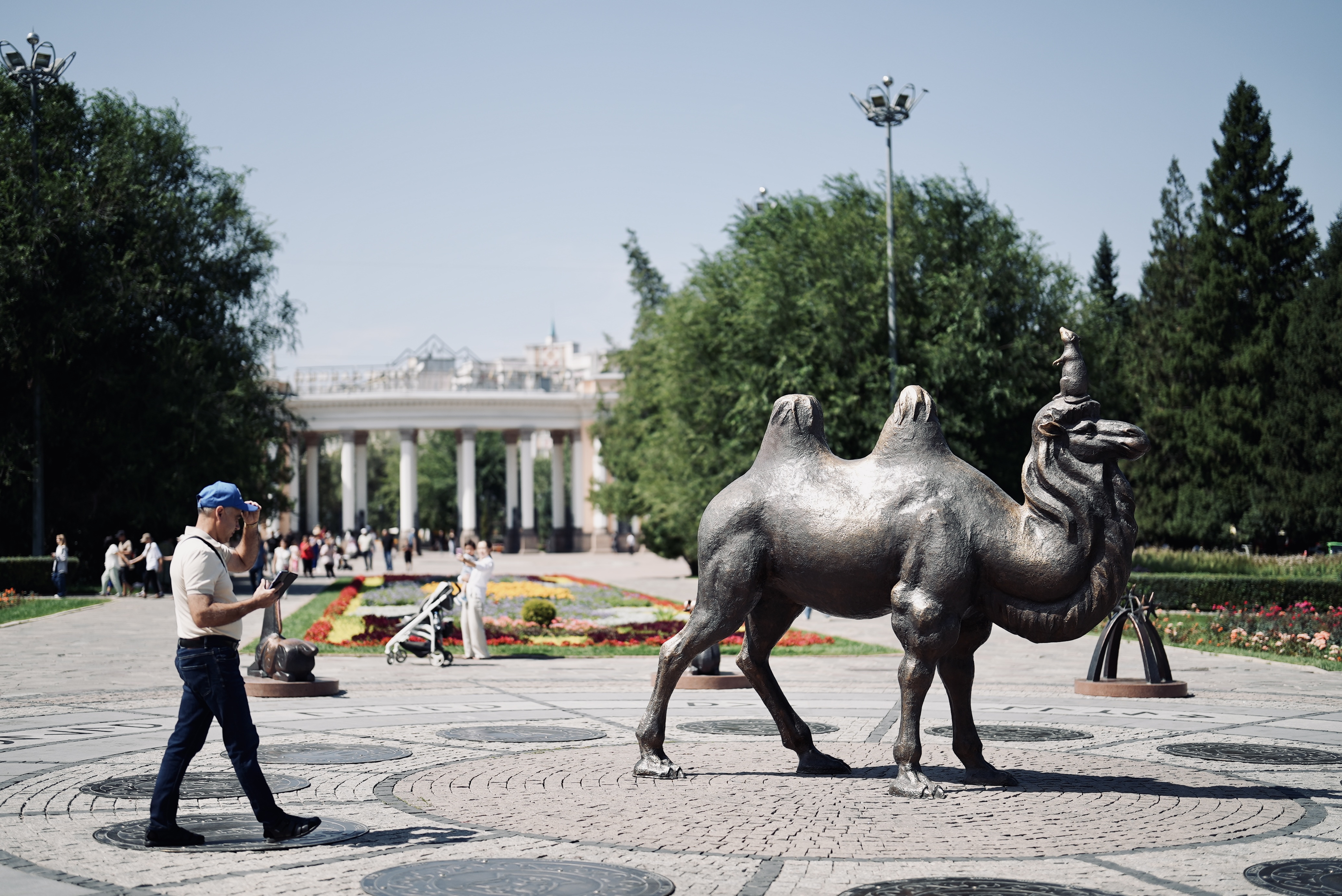 Residents enjoy their leisure time at a square in Almaty, a key hub for finance, technology, education, culture and transport in Kazakhstan and the wider Central Asian region. /CGTN