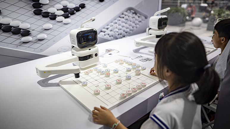 Futuristic technology showcased in Hangzhou