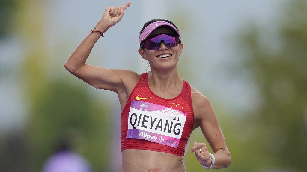 China's Qieyang Shijie during the 35km mixed team event at the 19th Asian Games in Hangzhou, Zhejiang Province, China, October 4, 2023. /CFP