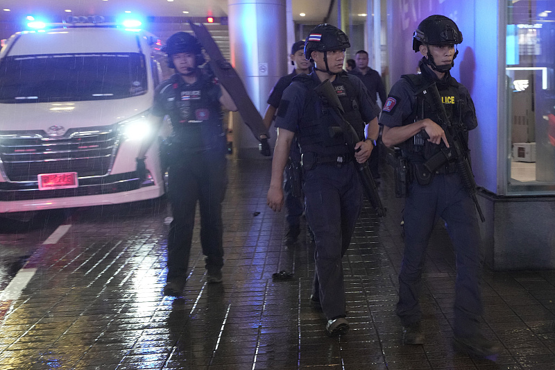 Thai commando police officers leave from a shopping mall in Bangkok, Thailand, October 3, 2023. /CFP
