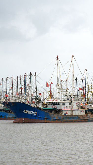 China warns of big waves, winds and rain as Typhoon Koinu approaches