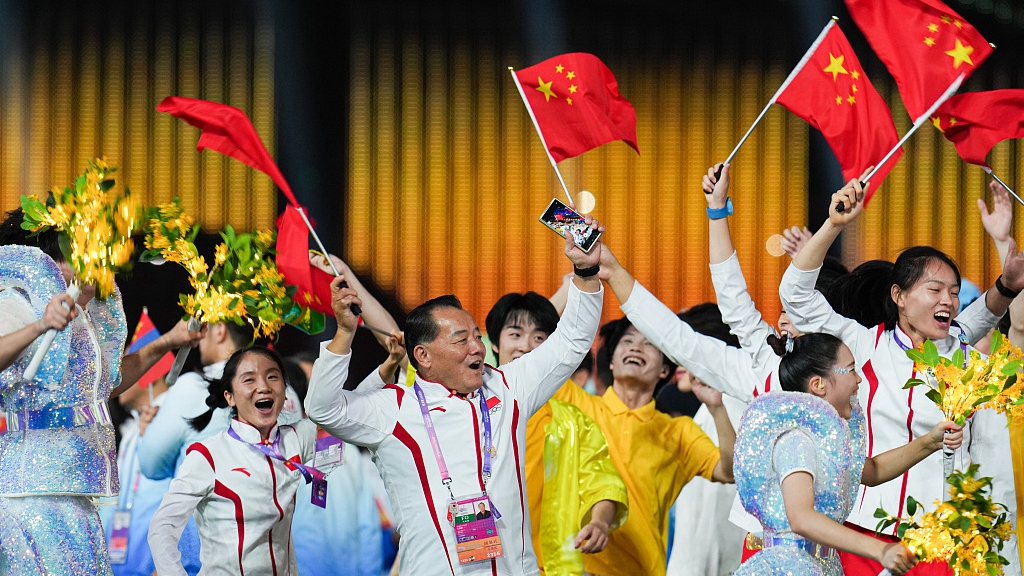 Chinese delegation during the closing ceremony of the 19th Asian Games at the Hangzhou Olympic Sports Center Stadium in Hangzhou, Zhejiang Province, October 8, 2023. /CFP