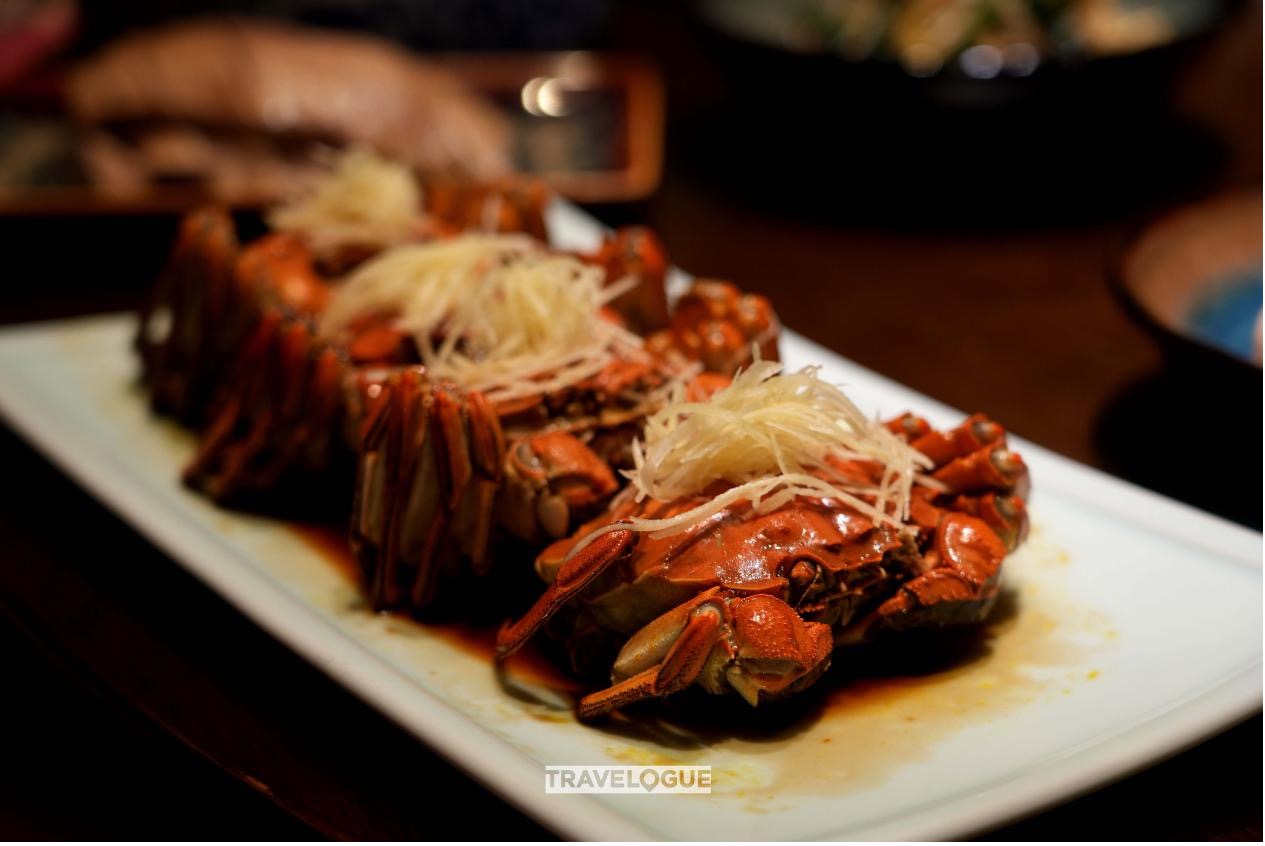 Steamed hairy crabs are served at a restaurant in Nanjing, China. /CGTN