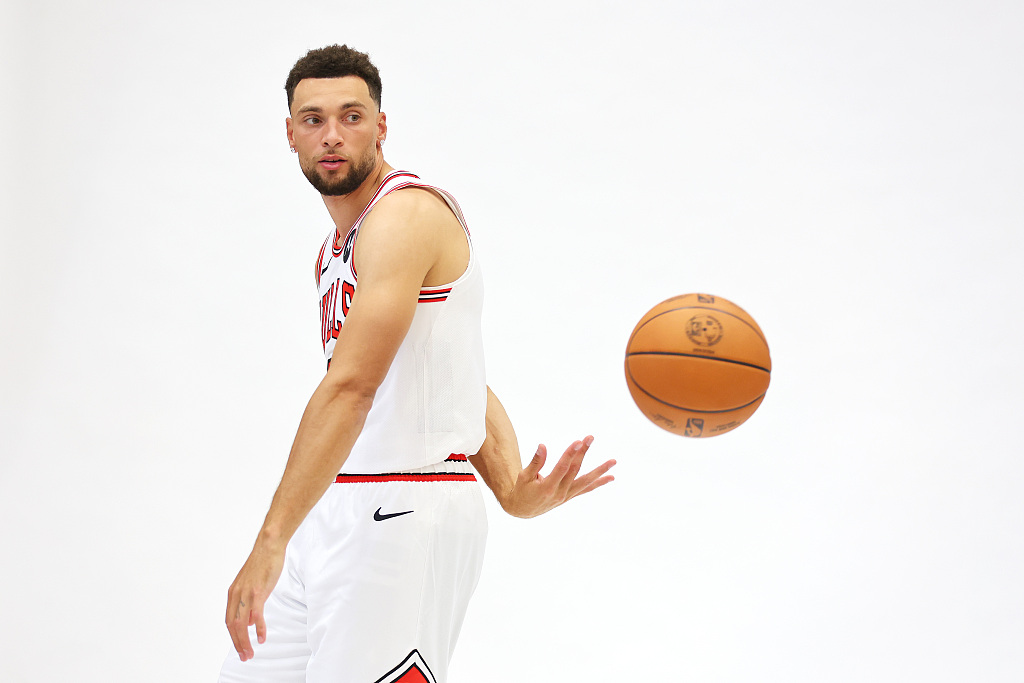 Zach LaVine of the Chicago Bulls poses for a portrait on Media Day at Advocate Center in Chicago, Illinois, October 2, 2023. /CFP