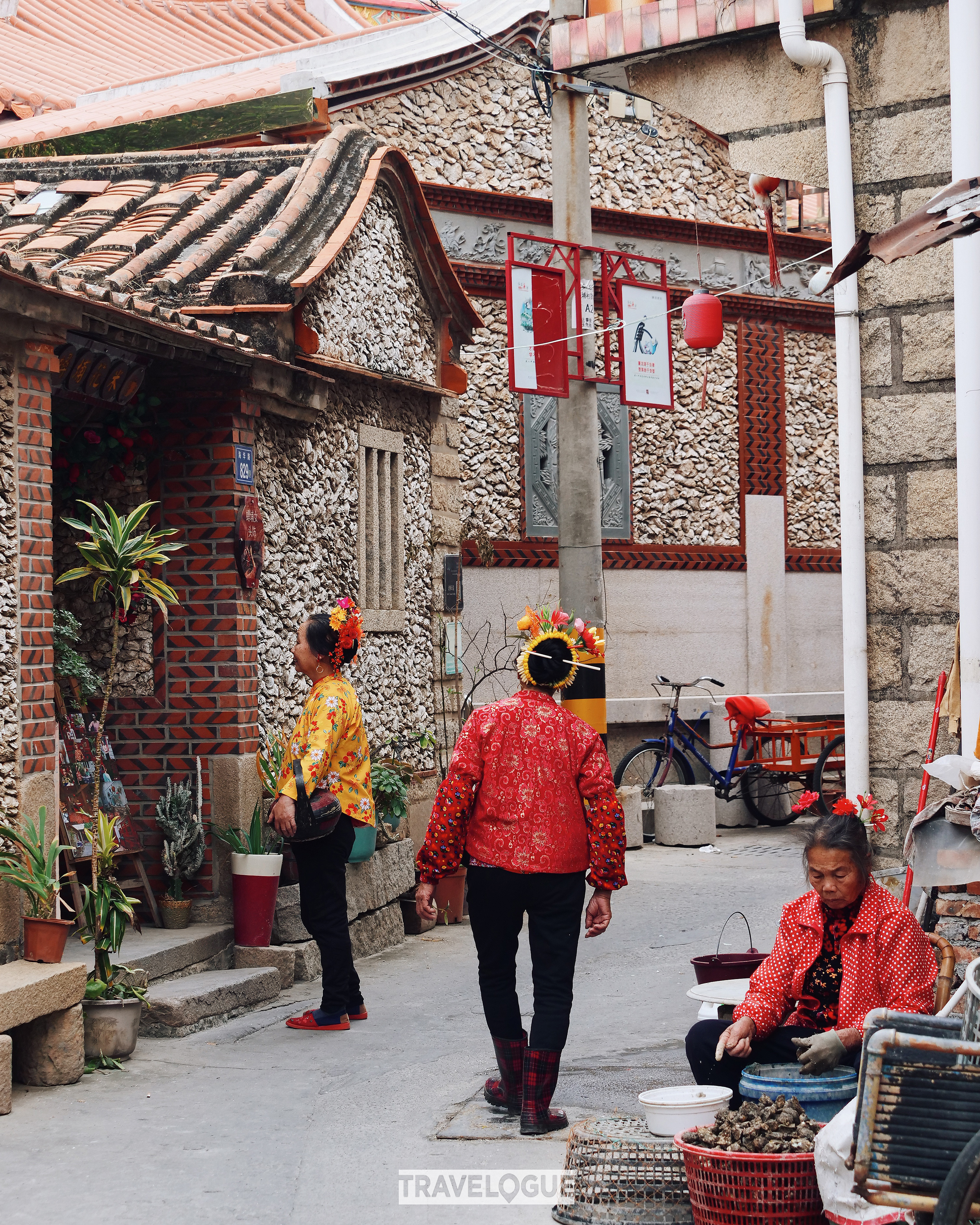 An undated photo shows houses built with oyster shells in Quanzhou, Fujian Province. /CGTN