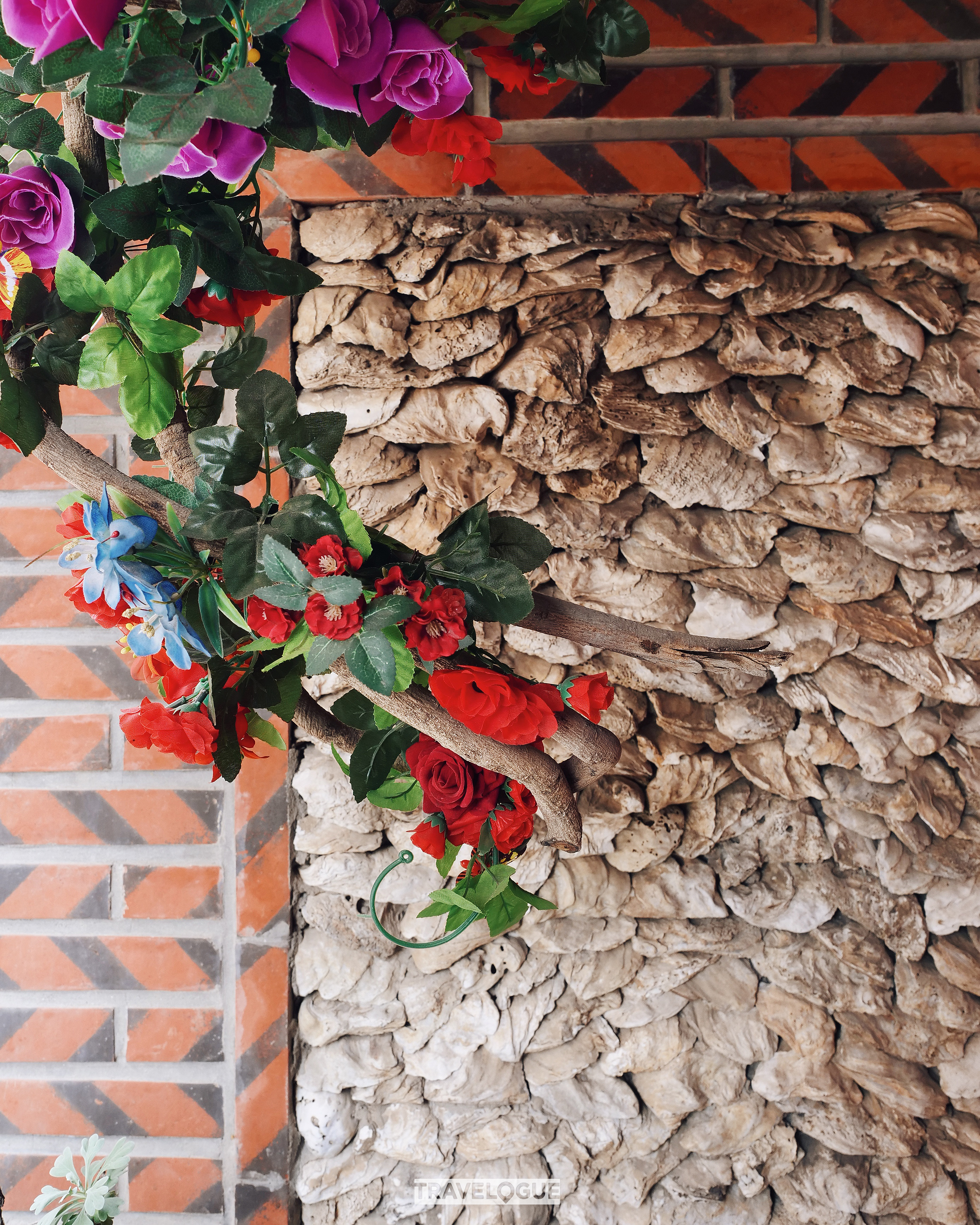 An undated photo shows a wall built with oyster shells in Quanzhou, Fujian Province. /CGTN