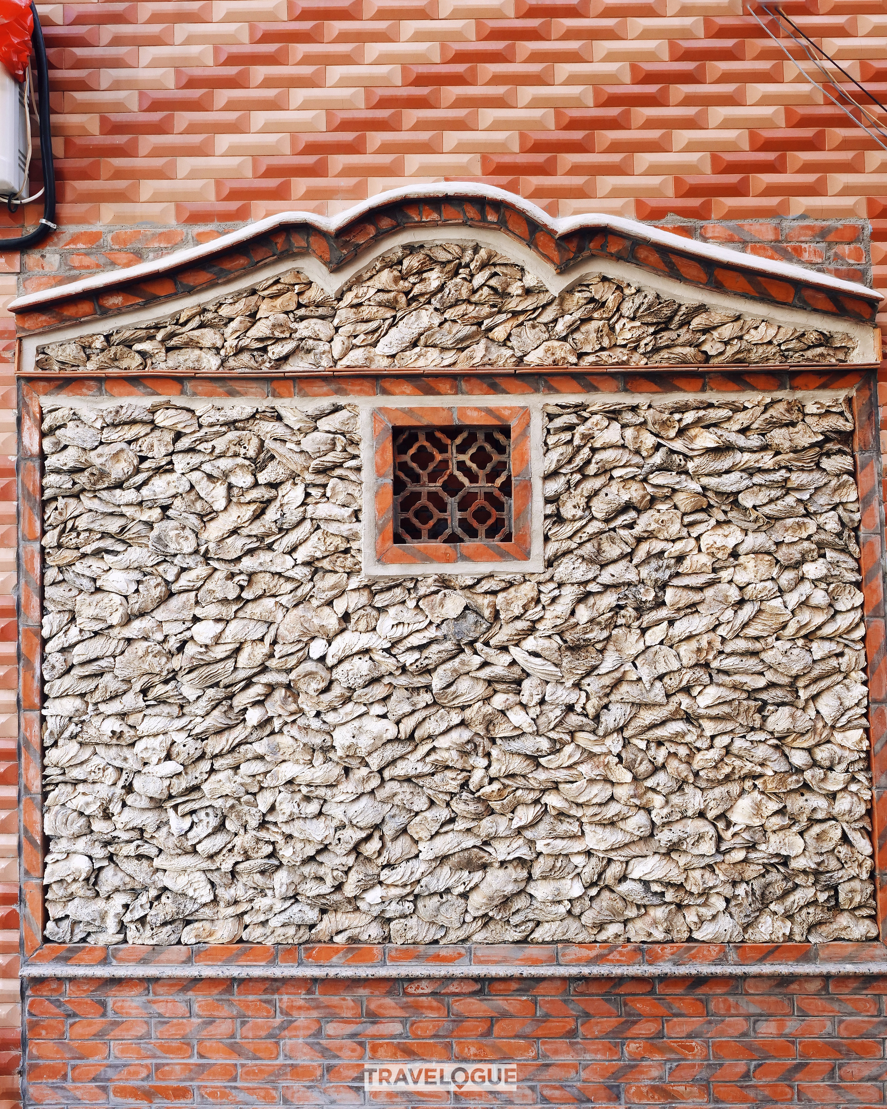 An undated photo shows a wall built with oyster shells in Quanzhou, Fujian Province. /CGTN