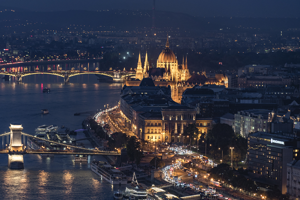 Night view of Budapest, capital city of Hungary. /CFP