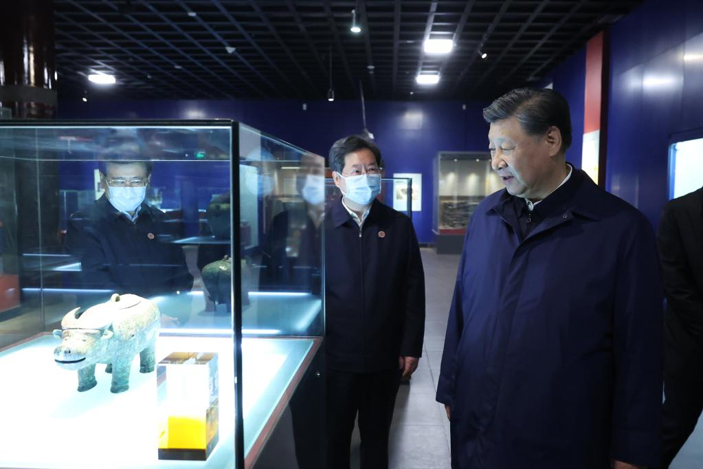 Chinese President Xi Jinping, also general secretary of the Communist Party of China Central Committee and chairman of the Central Military Commission, visits the Yin Ruins in the northwest suburbs of Anyang, central China's Henan Province, October 28, 2022. /Xinhua