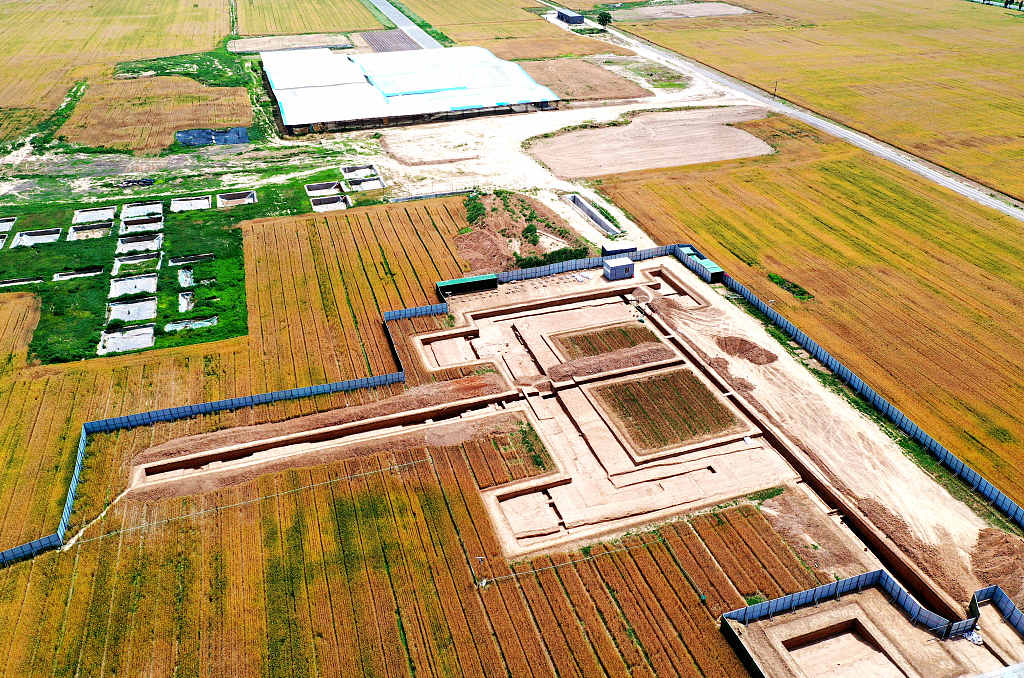 An aerial photo taken on May 23, 2021 shows the ruins of the ancient city of Luoyang in Henan Province. /CFP