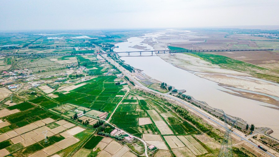 This aerial photo shows the Hetao Irrigation Area in Dengkou County in Bayannur, north China's Inner Mongolia Autonomous Region, June 18, 2023 . /Xinhua
