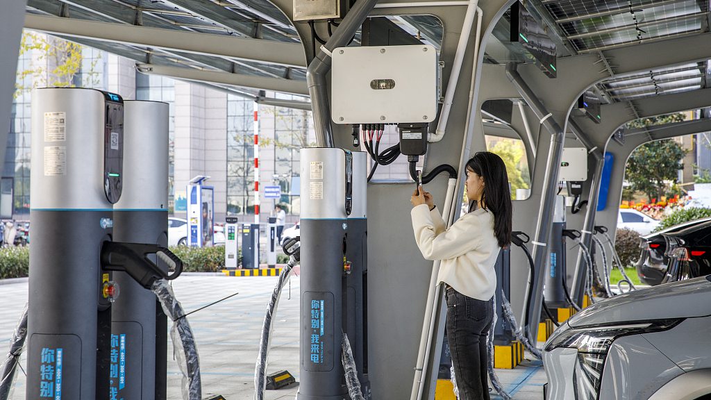 A NEV charging station in Lianyungang City, east China's Jiangsu Province. /CFP