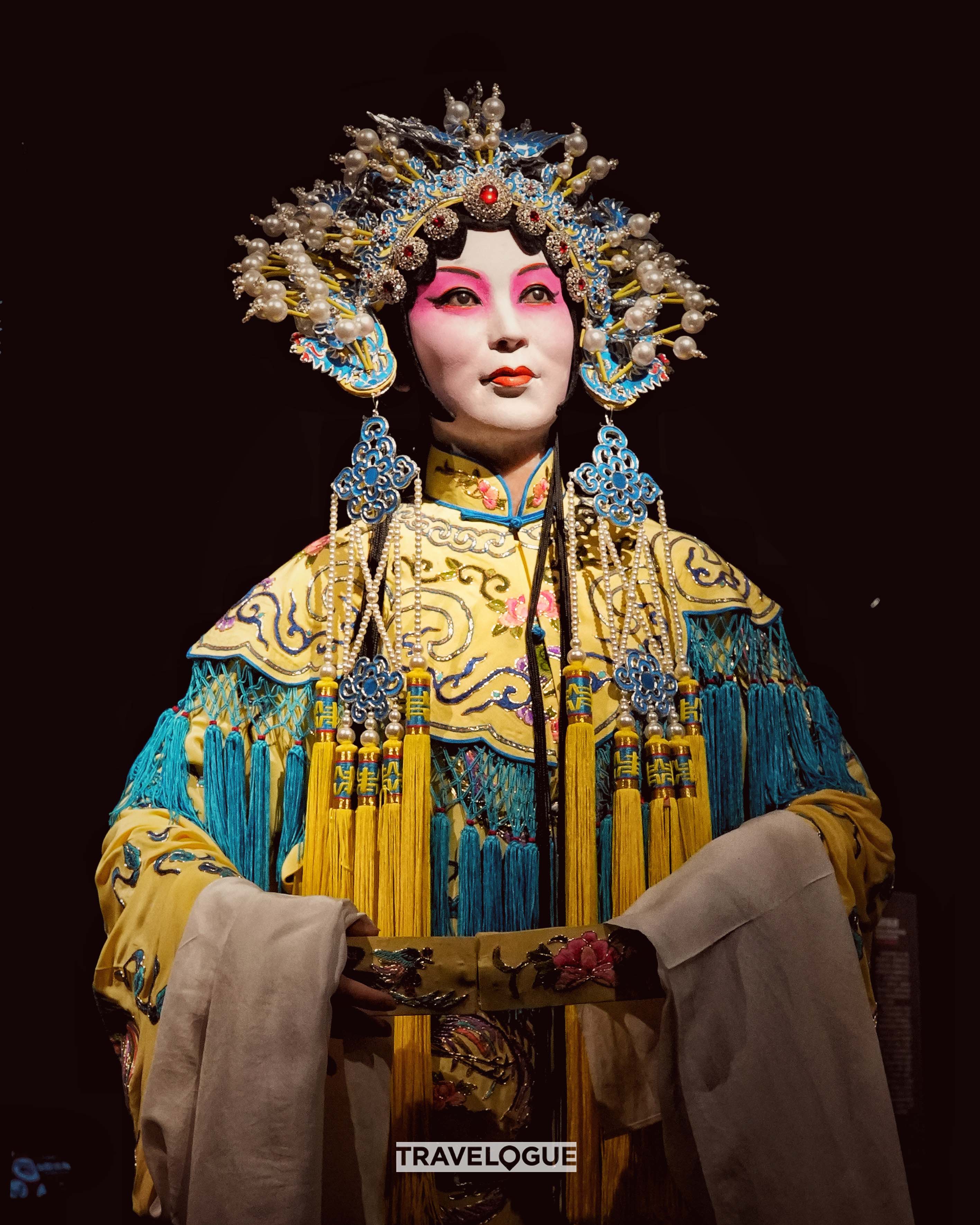 Qinqiang, a local opera form from northwest China's Shaanxi Province, features colorful and exquisite costumes. /CGTN