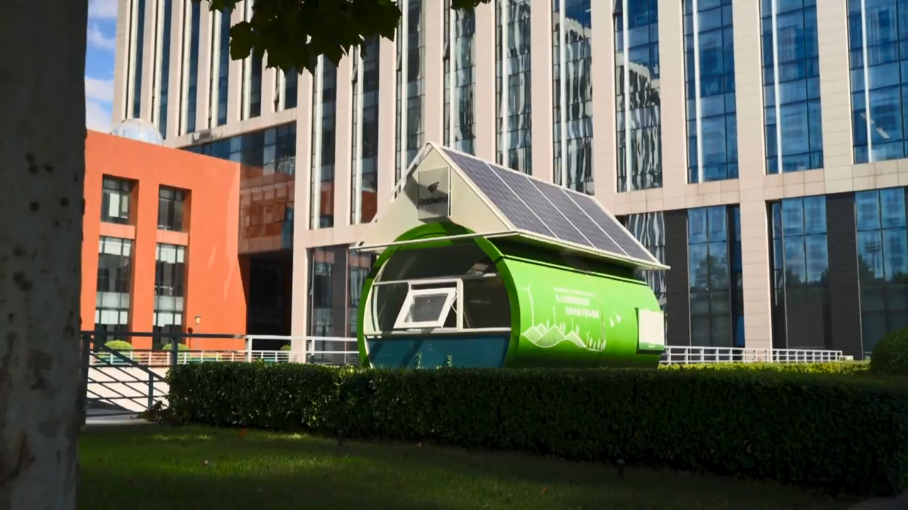 A solar-powered hut made from a part of the wind turbine tower. /CMG