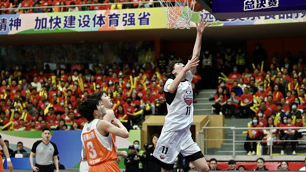 Players in action during the 2022-23 WCBA Finals Game 3 in Chengdu, China, March 12, 2023. /CFP